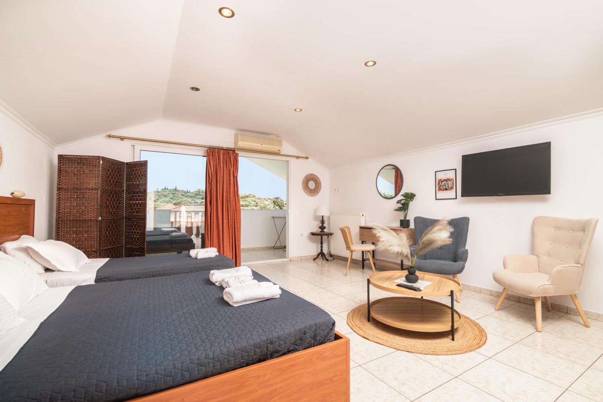 Junior Suite Pool View